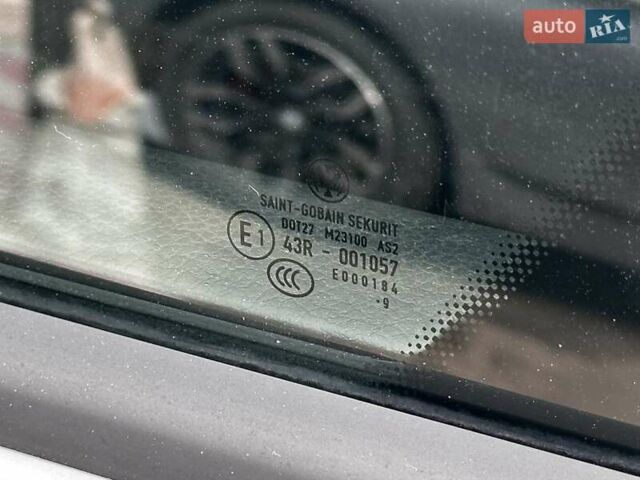 Серый Фольксваген Гольф, объемом двигателя 1.39 л и пробегом 235 тыс. км за 8400 $, фото 70 на Automoto.ua