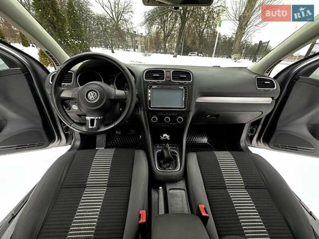 Серый Фольксваген Гольф, объемом двигателя 2 л и пробегом 201 тыс. км за 7299 $, фото 24 на Automoto.ua