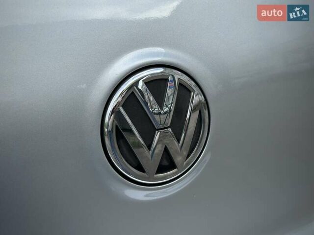 Серый Фольксваген Гольф, объемом двигателя 1.39 л и пробегом 235 тыс. км за 8400 $, фото 42 на Automoto.ua