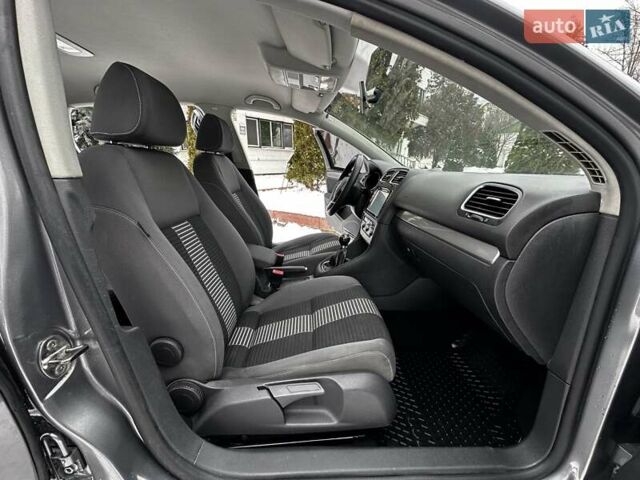 Серый Фольксваген Гольф, объемом двигателя 2 л и пробегом 201 тыс. км за 7299 $, фото 25 на Automoto.ua