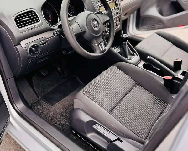 Сірий Фольксваген Гольф, об'ємом двигуна 1.4 л та пробігом 228 тис. км за 6900 $, фото 23 на Automoto.ua