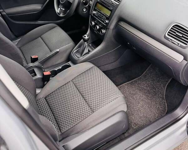 Сірий Фольксваген Гольф, об'ємом двигуна 1.4 л та пробігом 228 тис. км за 6900 $, фото 20 на Automoto.ua