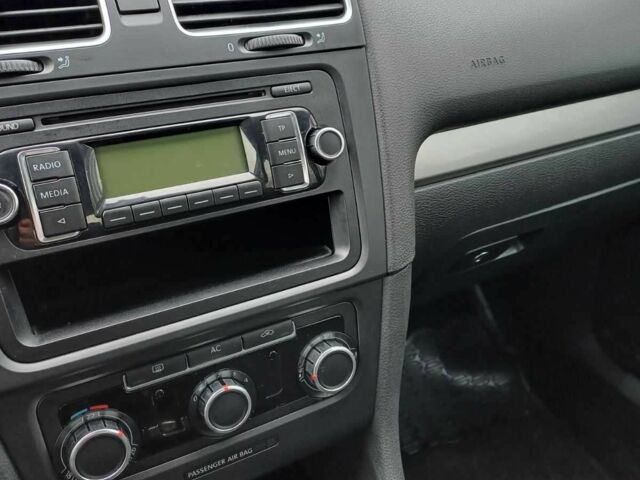 Сірий Фольксваген Гольф, об'ємом двигуна 1.4 л та пробігом 230 тис. км за 6500 $, фото 17 на Automoto.ua