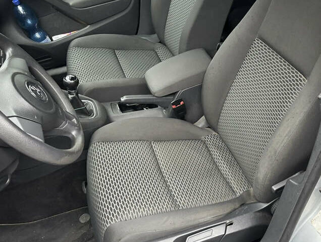 Сірий Фольксваген Гольф, об'ємом двигуна 1.6 л та пробігом 230 тис. км за 6700 $, фото 7 на Automoto.ua