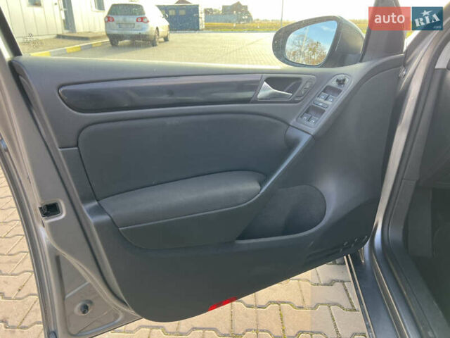 Серый Фольксваген Гольф, объемом двигателя 1.4 л и пробегом 202 тыс. км за 6800 $, фото 21 на Automoto.ua