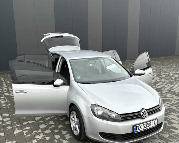 Серый Фольксваген Гольф, объемом двигателя 1.6 л и пробегом 216 тыс. км за 7700 $, фото 26 на Automoto.ua