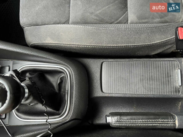 Серый Фольксваген Гольф, объемом двигателя 1.39 л и пробегом 213 тыс. км за 7200 $, фото 37 на Automoto.ua