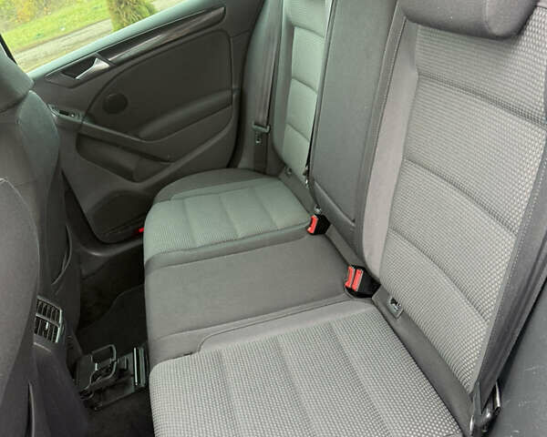 Сірий Фольксваген Гольф, об'ємом двигуна 1.6 л та пробігом 203 тис. км за 7800 $, фото 27 на Automoto.ua