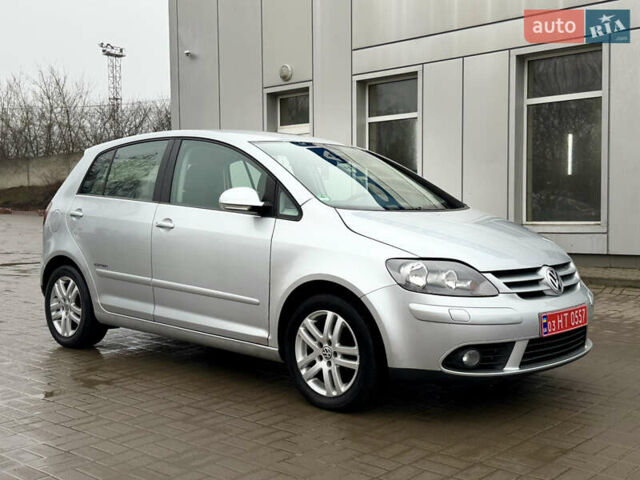 Сірий Фольксваген Гольф, об'ємом двигуна 1.6 л та пробігом 204 тис. км за 7700 $, фото 1 на Automoto.ua