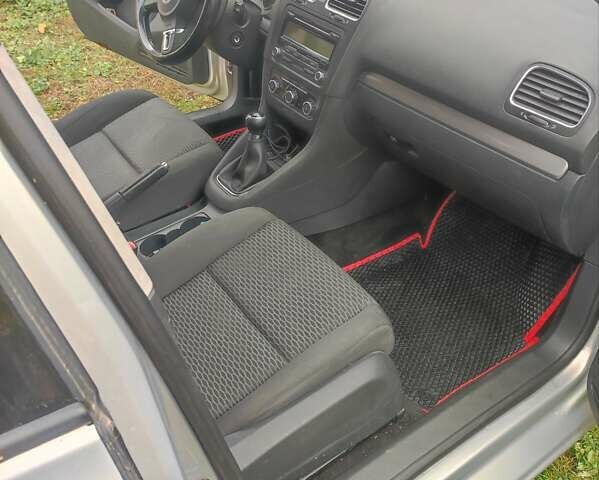 Сірий Фольксваген Гольф, об'ємом двигуна 1.6 л та пробігом 192 тис. км за 7500 $, фото 8 на Automoto.ua