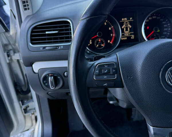 Серый Фольксваген Гольф, объемом двигателя 1.39 л и пробегом 212 тыс. км за 7900 $, фото 46 на Automoto.ua