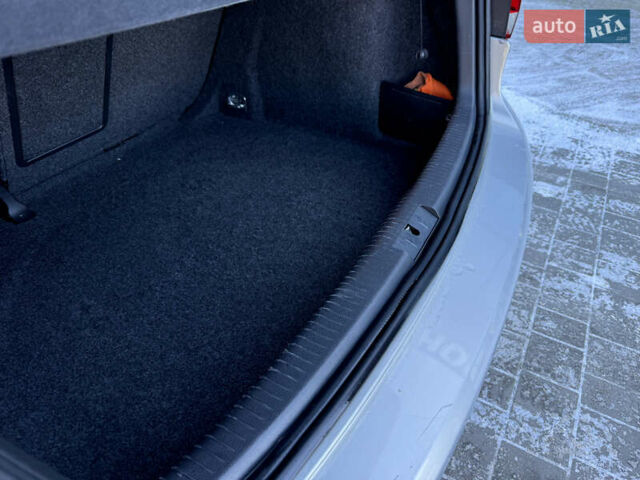 Серый Фольксваген Гольф, объемом двигателя 1.39 л и пробегом 212 тыс. км за 7900 $, фото 29 на Automoto.ua