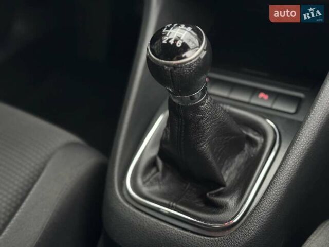 Серый Фольксваген Гольф, объемом двигателя 1.39 л и пробегом 211 тыс. км за 7650 $, фото 32 на Automoto.ua