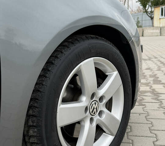 Серый Фольксваген Гольф, объемом двигателя 1.4 л и пробегом 204 тыс. км за 6350 $, фото 16 на Automoto.ua