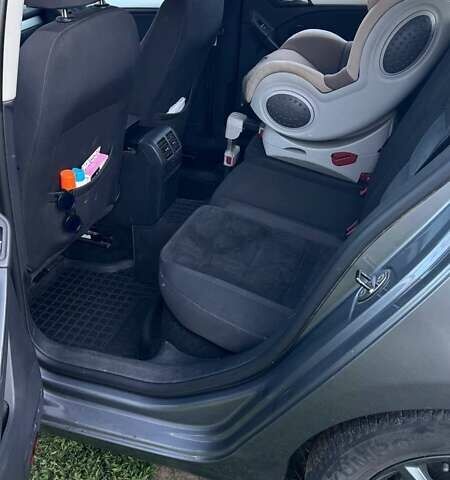 Серый Фольксваген Гольф, объемом двигателя 1.39 л и пробегом 185 тыс. км за 8500 $, фото 13 на Automoto.ua