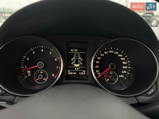 Серый Фольксваген Гольф, объемом двигателя 1.6 л и пробегом 208 тыс. км за 7999 $, фото 42 на Automoto.ua