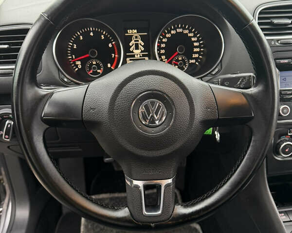 Серый Фольксваген Гольф, объемом двигателя 1.6 л и пробегом 208 тыс. км за 7999 $, фото 41 на Automoto.ua