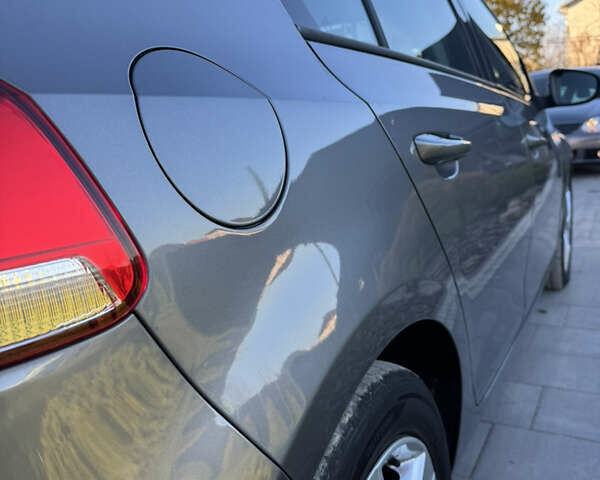 Сірий Фольксваген Гольф, об'ємом двигуна 1.6 л та пробігом 207 тис. км за 7790 $, фото 13 на Automoto.ua