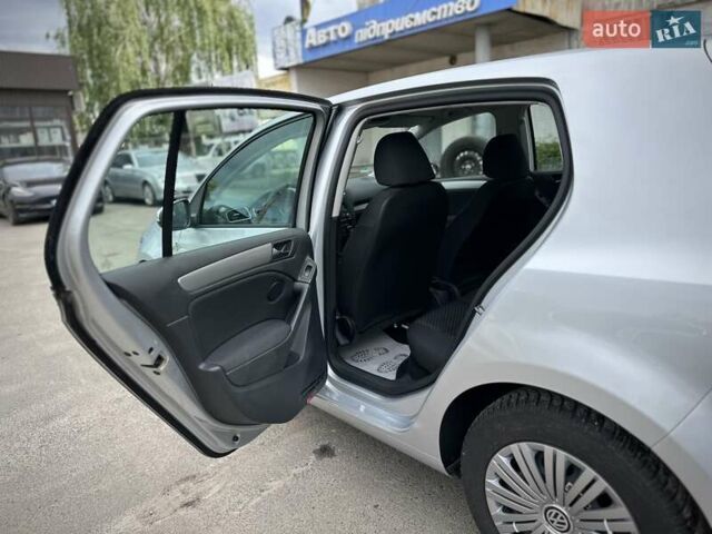 Серый Фольксваген Гольф, объемом двигателя 1.39 л и пробегом 235 тыс. км за 8400 $, фото 46 на Automoto.ua