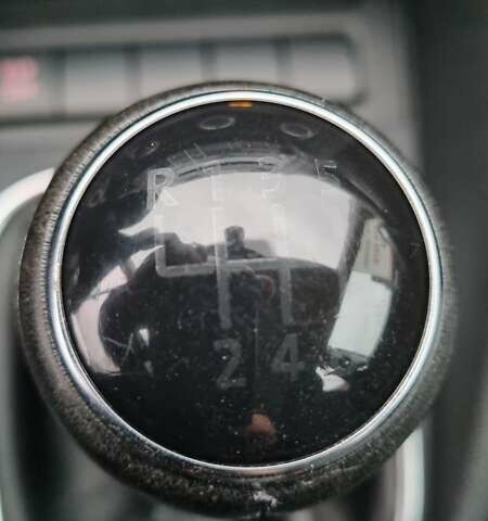 Сірий Фольксваген Гольф, об'ємом двигуна 1.39 л та пробігом 195 тис. км за 7200 $, фото 17 на Automoto.ua