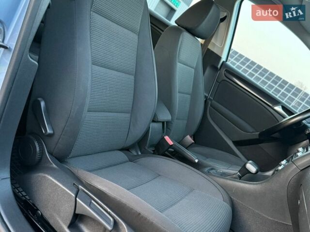 Сірий Фольксваген Гольф, об'ємом двигуна 1.39 л та пробігом 190 тис. км за 7800 $, фото 91 на Automoto.ua
