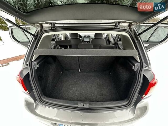 Серый Фольксваген Гольф, объемом двигателя 2 л и пробегом 201 тыс. км за 7299 $, фото 31 на Automoto.ua