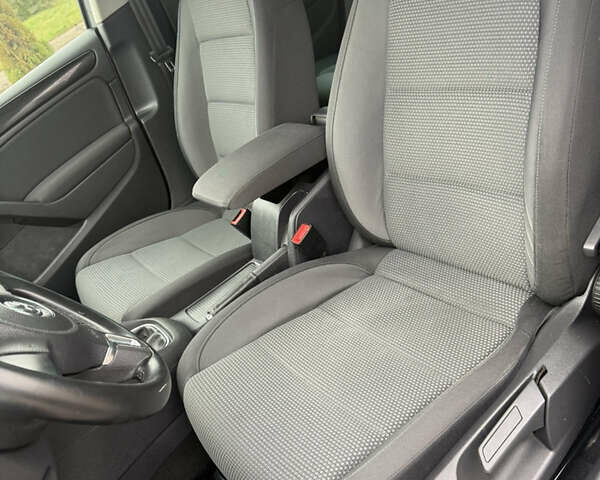 Сірий Фольксваген Гольф, об'ємом двигуна 1.6 л та пробігом 203 тис. км за 7800 $, фото 21 на Automoto.ua