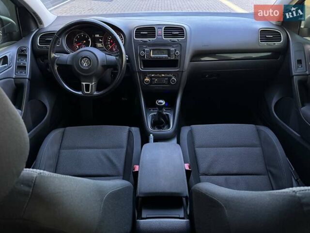 Серый Фольксваген Гольф, объемом двигателя 1.39 л и пробегом 244 тыс. км за 6950 $, фото 24 на Automoto.ua