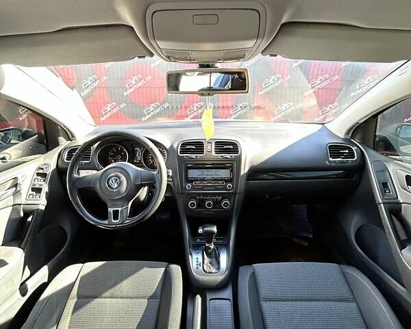 Сірий Фольксваген Гольф, об'ємом двигуна 1.39 л та пробігом 191 тис. км за 8000 $, фото 17 на Automoto.ua