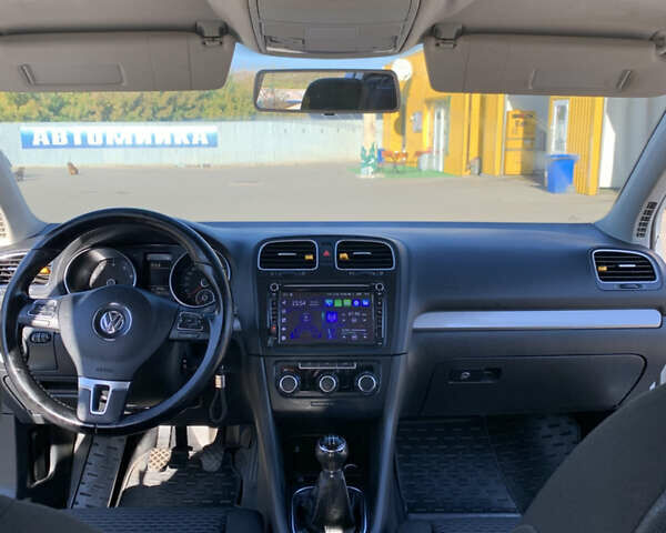 Фольксваген Гольф 2009 в Бобринце на Automoto.ua Серый Фольксваген Гольф, объемом двигателя 1.4 л и пробегом 299 тыс. км за 7500 $, фото 16 на Automoto.ua