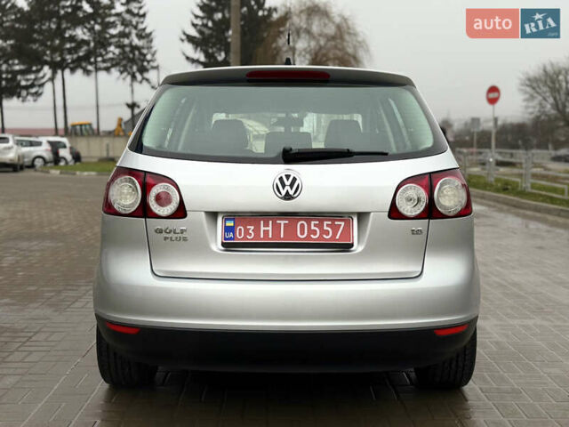 Сірий Фольксваген Гольф, об'ємом двигуна 1.6 л та пробігом 204 тис. км за 7700 $, фото 8 на Automoto.ua