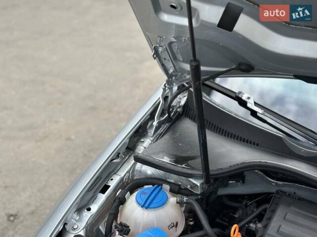 Серый Фольксваген Гольф, объемом двигателя 1.39 л и пробегом 235 тыс. км за 8400 $, фото 35 на Automoto.ua
