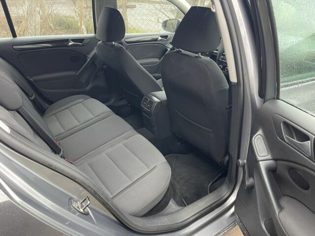 Серый Фольксваген Гольф, объемом двигателя 1.4 л и пробегом 216 тыс. км за 6999 $, фото 16 на Automoto.ua