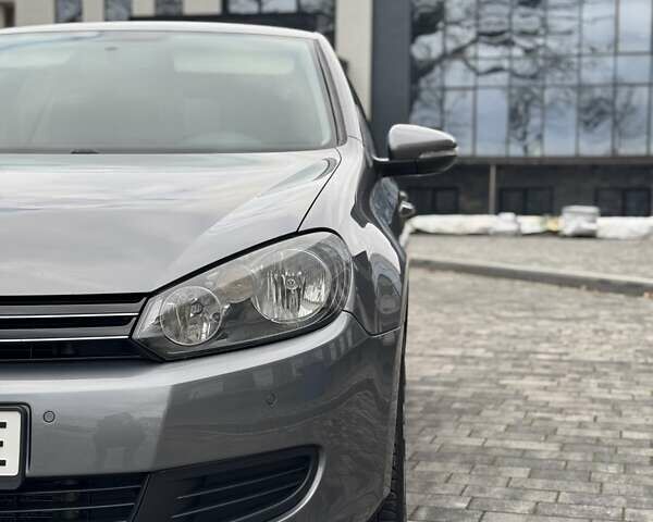 Серый Фольксваген Гольф, объемом двигателя 1.39 л и пробегом 211 тыс. км за 7650 $, фото 9 на Automoto.ua