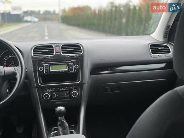 Сірий Фольксваген Гольф, об'ємом двигуна 1.6 л та пробігом 203 тис. км за 7800 $, фото 23 на Automoto.ua
