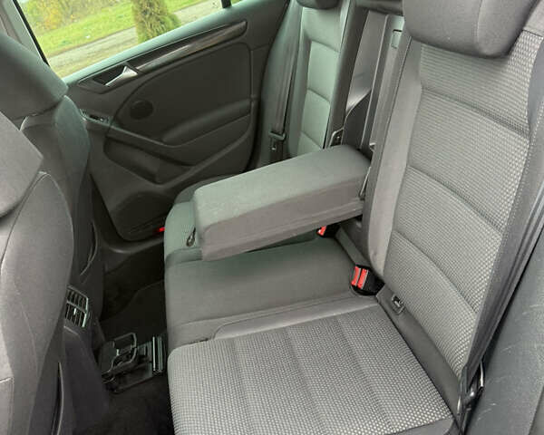 Сірий Фольксваген Гольф, об'ємом двигуна 1.6 л та пробігом 203 тис. км за 7800 $, фото 28 на Automoto.ua