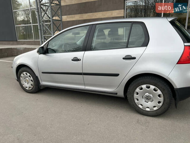 Серый Фольксваген Гольф, объемом двигателя 1.6 л и пробегом 98 тыс. км за 8100 $, фото 37 на Automoto.ua