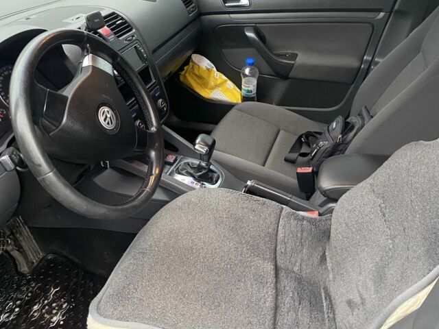 Сірий Фольксваген Гольф, об'ємом двигуна 1.6 л та пробігом 270 тис. км за 6000 $, фото 4 на Automoto.ua