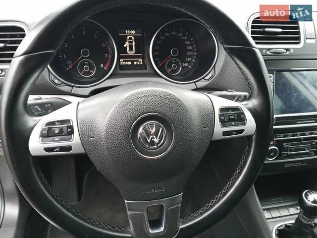Серый Фольксваген Гольф, объемом двигателя 1.39 л и пробегом 235 тыс. км за 6500 $, фото 11 на Automoto.ua