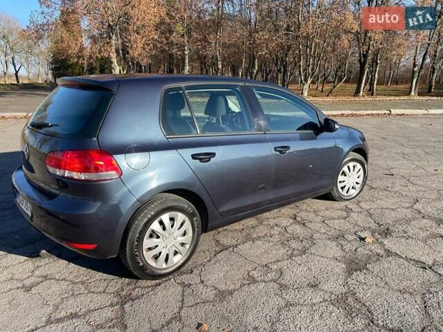 Сірий Фольксваген Гольф, об'ємом двигуна 1.39 л та пробігом 202 тис. км за 6000 $, фото 4 на Automoto.ua