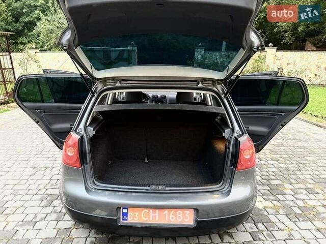 Серый Фольксваген Гольф, объемом двигателя 1.4 л и пробегом 170 тыс. км за 5299 $, фото 19 на Automoto.ua