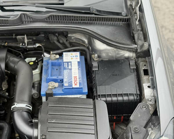 Сірий Фольксваген Гольф, об'ємом двигуна 1.6 л та пробігом 203 тис. км за 7800 $, фото 31 на Automoto.ua