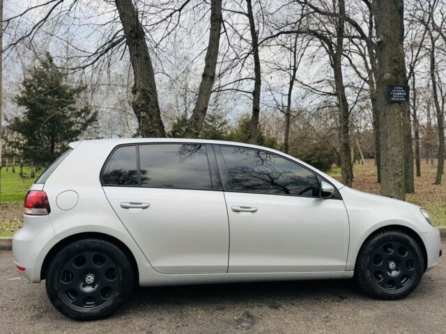 Серый Фольксваген Гольф, объемом двигателя 1.4 л и пробегом 251 тыс. км за 7800 $, фото 3 на Automoto.ua