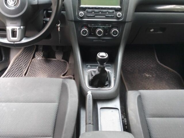 Сірий Фольксваген Гольф, об'ємом двигуна 1.4 л та пробігом 250 тис. км за 6100 $, фото 4 на Automoto.ua