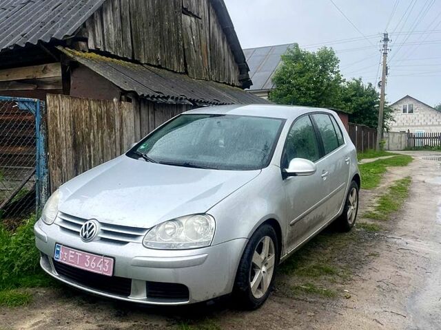 Сірий Фольксваген Гольф, об'ємом двигуна 1.4 л та пробігом 200 тис. км за 4999 $, фото 2 на Automoto.ua