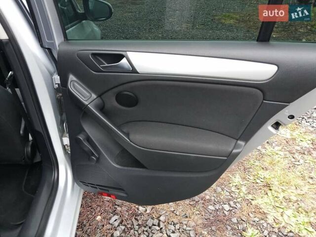 Серый Фольксваген Гольф, объемом двигателя 1.39 л и пробегом 235 тыс. км за 6500 $, фото 18 на Automoto.ua