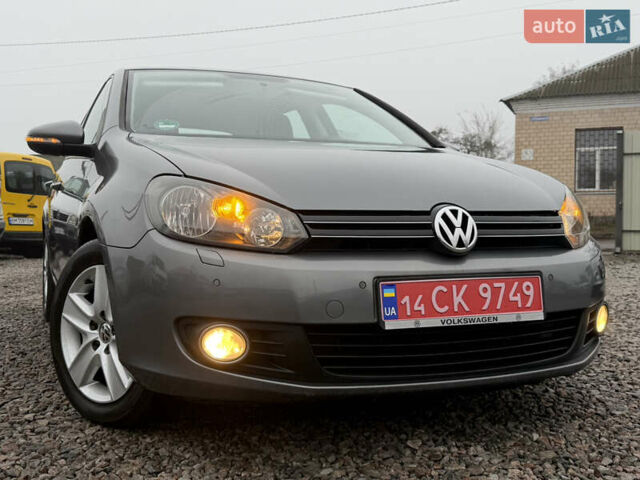 Серый Фольксваген Гольф, объемом двигателя 1.6 л и пробегом 208 тыс. км за 7999 $, фото 7 на Automoto.ua