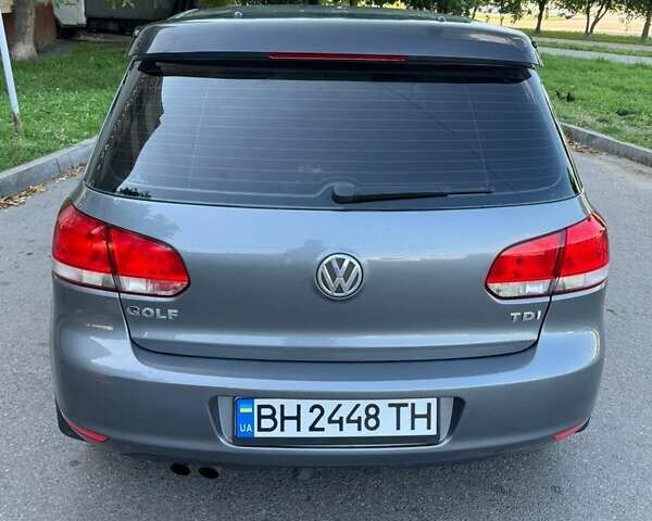 Фольксваген Гольф 2009 в Хмельницком на Automoto.ua Серый Фольксваген Гольф, объемом двигателя 1.97 л и пробегом 233 тыс. км за 8000 $, фото 2 на Automoto.ua