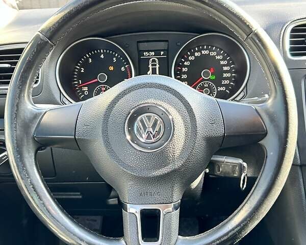 Сірий Фольксваген Гольф, об'ємом двигуна 1.39 л та пробігом 191 тис. км за 8000 $, фото 18 на Automoto.ua