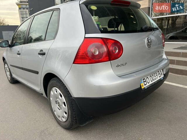 Серый Фольксваген Гольф, объемом двигателя 1.6 л и пробегом 98 тыс. км за 8100 $, фото 19 на Automoto.ua